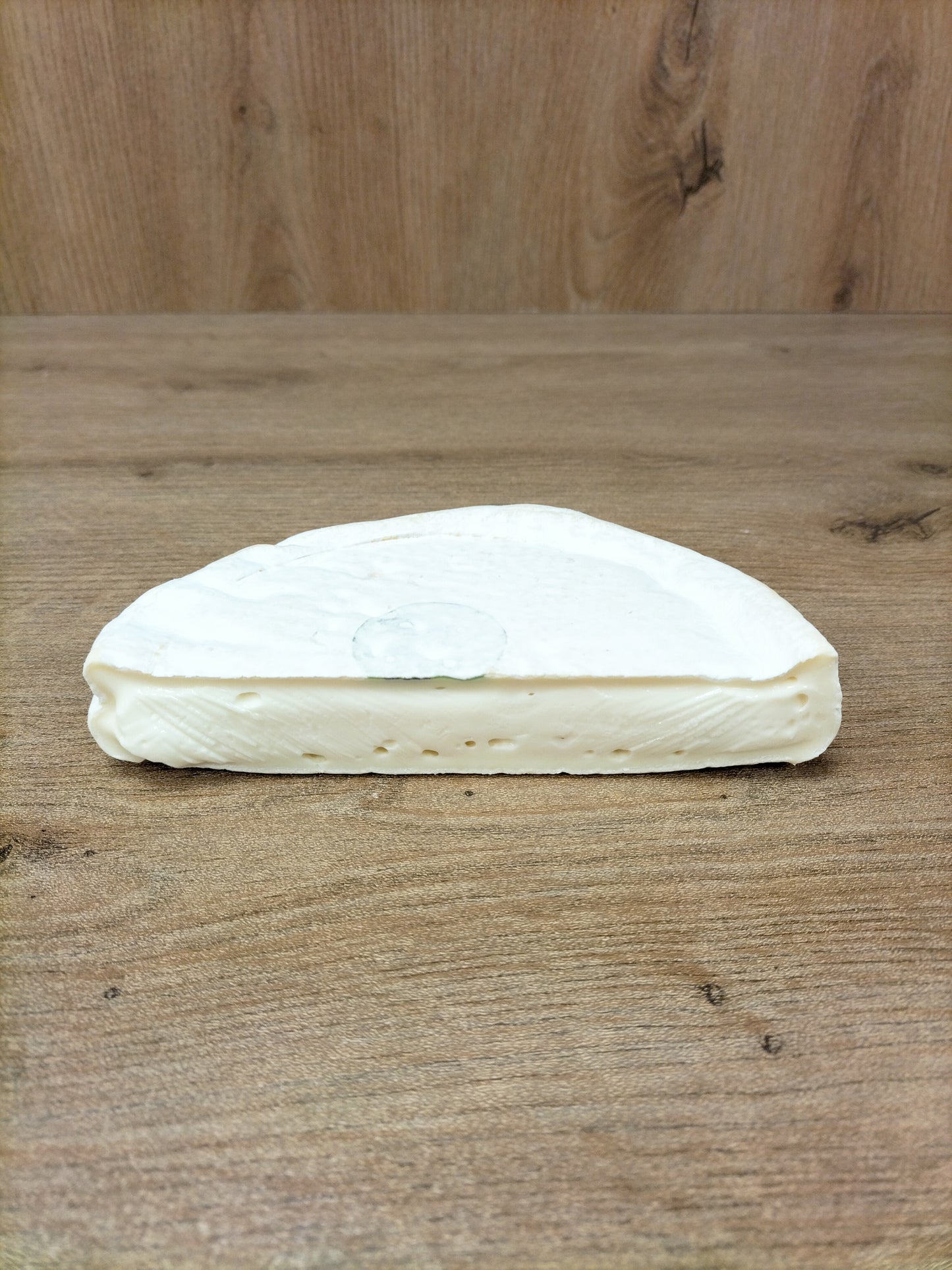 Fromage au Lait cru de vache fabriqué en Savoie.